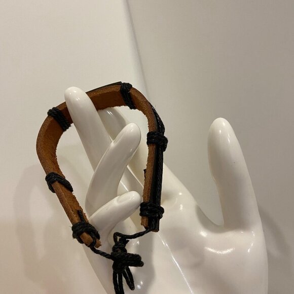 Adjustable Believe Bracelet made of genuine Leather & Metal Plate - Picture 9 of 13